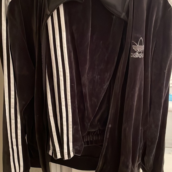 Adidas old school retro velour suit - Picture 2 of 3